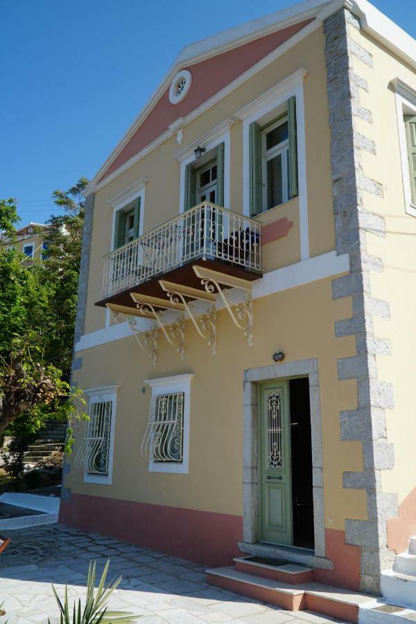 Apartment Gialos Σύμη Εξωτερικό φωτογραφία